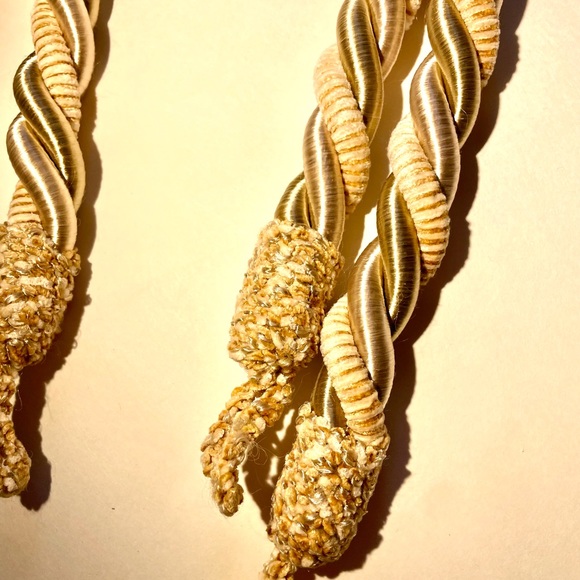 Curtain Tie Backs - Picture 4 of 5